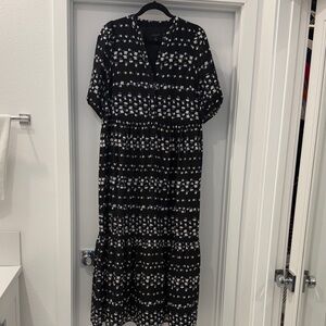 Ann Taylor Black and White Floral Midi Dress
